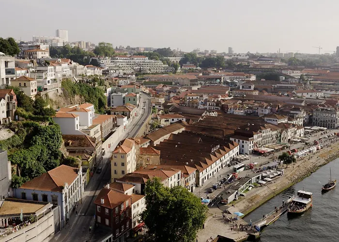 Отель Porto River Soul Вила-Нова-ди-Гая