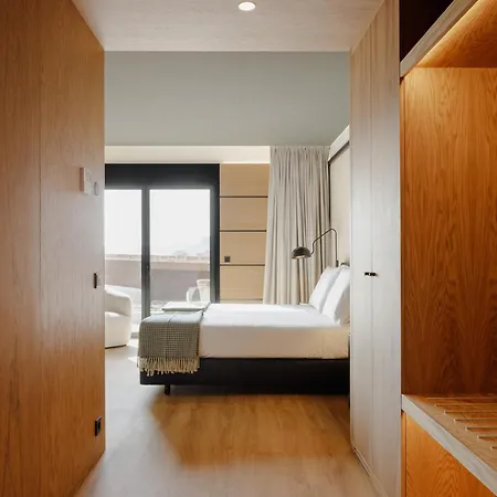 Hotel Porto River Soul 4*