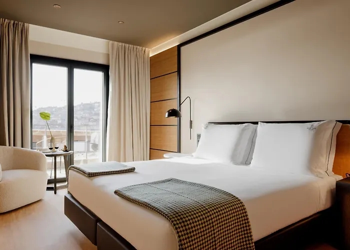 Hotel Porto River Soul 4*